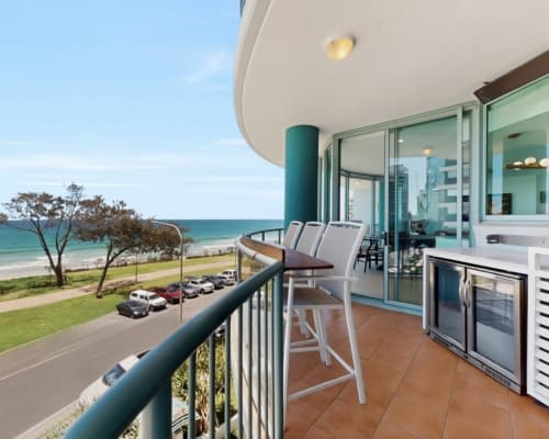 18_unit_7_3482_3488_main_beach_parade_main_beach_qld_4217