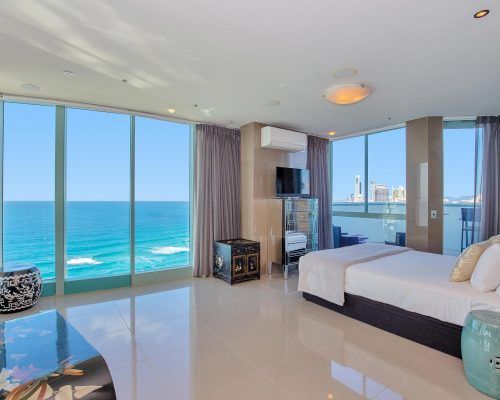 main-beach-3-bedroom-penthouse-apartment-ocean-view-U46-(12)